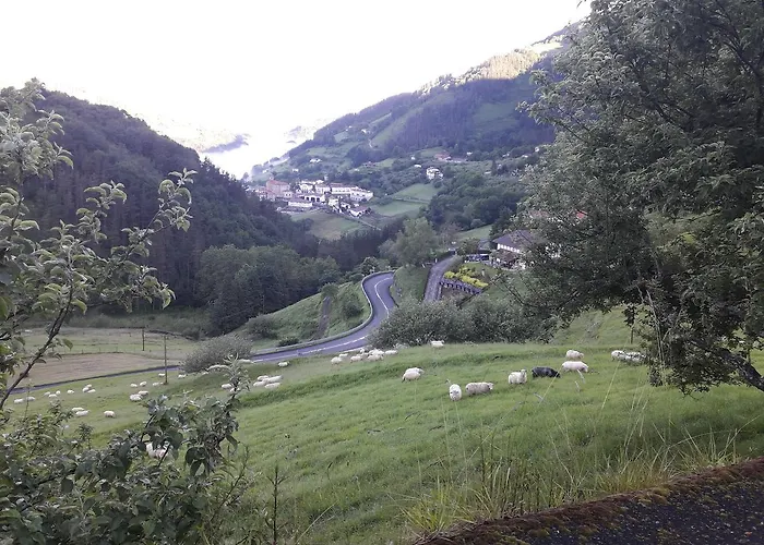 Etxeberri Landa Etxea * Régil